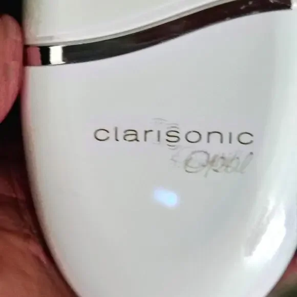 Clarisonic Opal Infusion System Anti Aging Personal Hygiene System with Charger